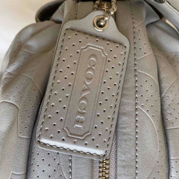 Coach Light Silver Grey Leather Satchel/Shoulder Bag - Picture 4 of 9